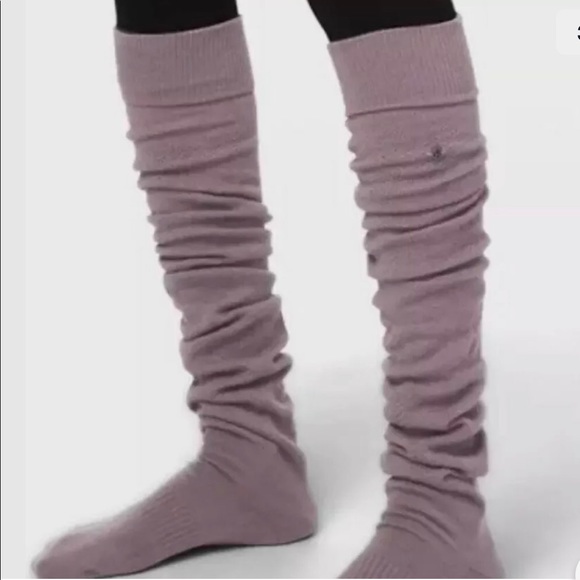 Lululemon Savasana Sock Size M/L - NWT last pair - Picture 3 of 13